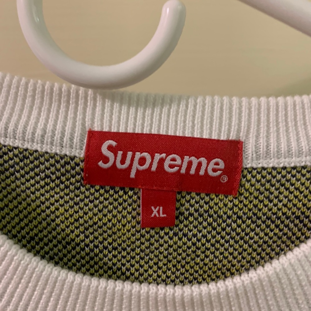Repeat sweater - Picture 7 of 7